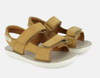 LES P'TITS SOULIERS DE BELLEVILLE - Chausseur à Paris